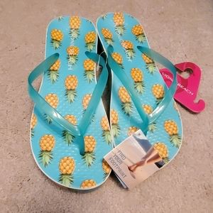 Vionic Flip-Flops - women's size 8